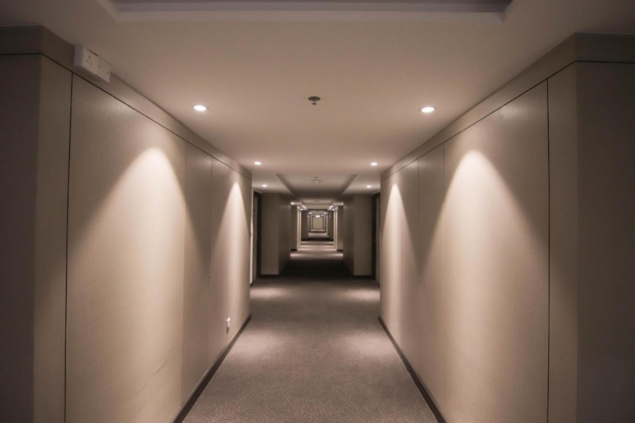 Higher Hotel Bandar Seri Begawan Ngoại thất bức ảnh