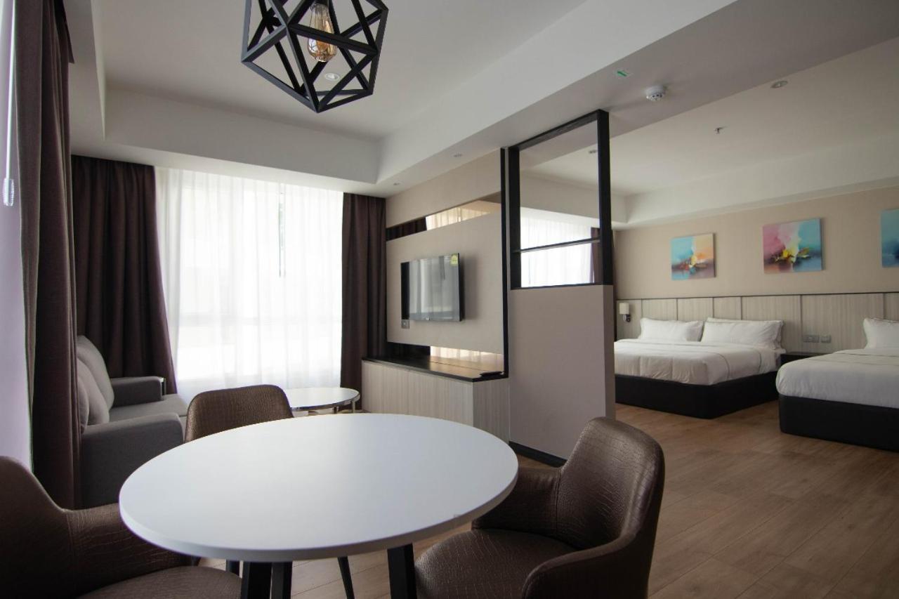 Higher Hotel Bandar Seri Begawan Ngoại thất bức ảnh