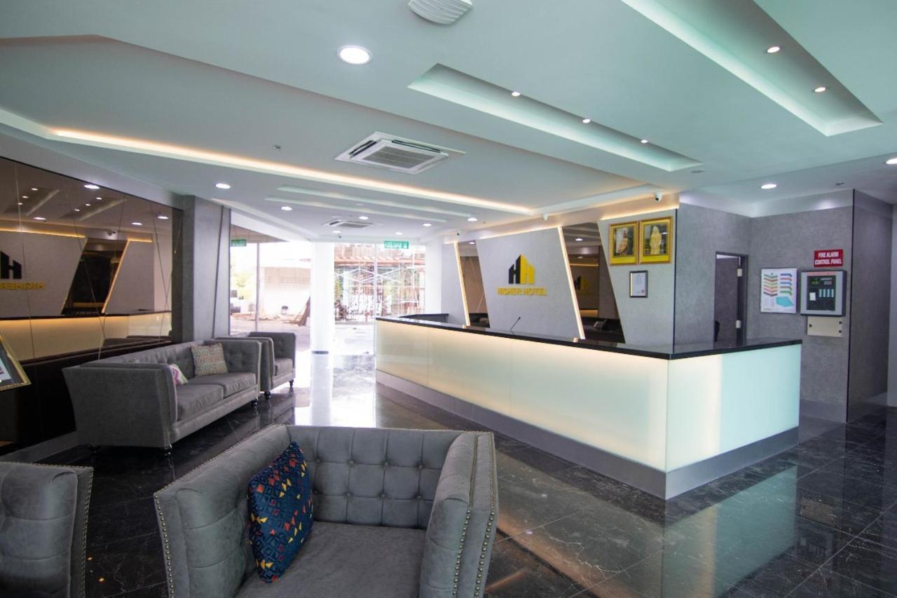 Higher Hotel Bandar Seri Begawan Ngoại thất bức ảnh