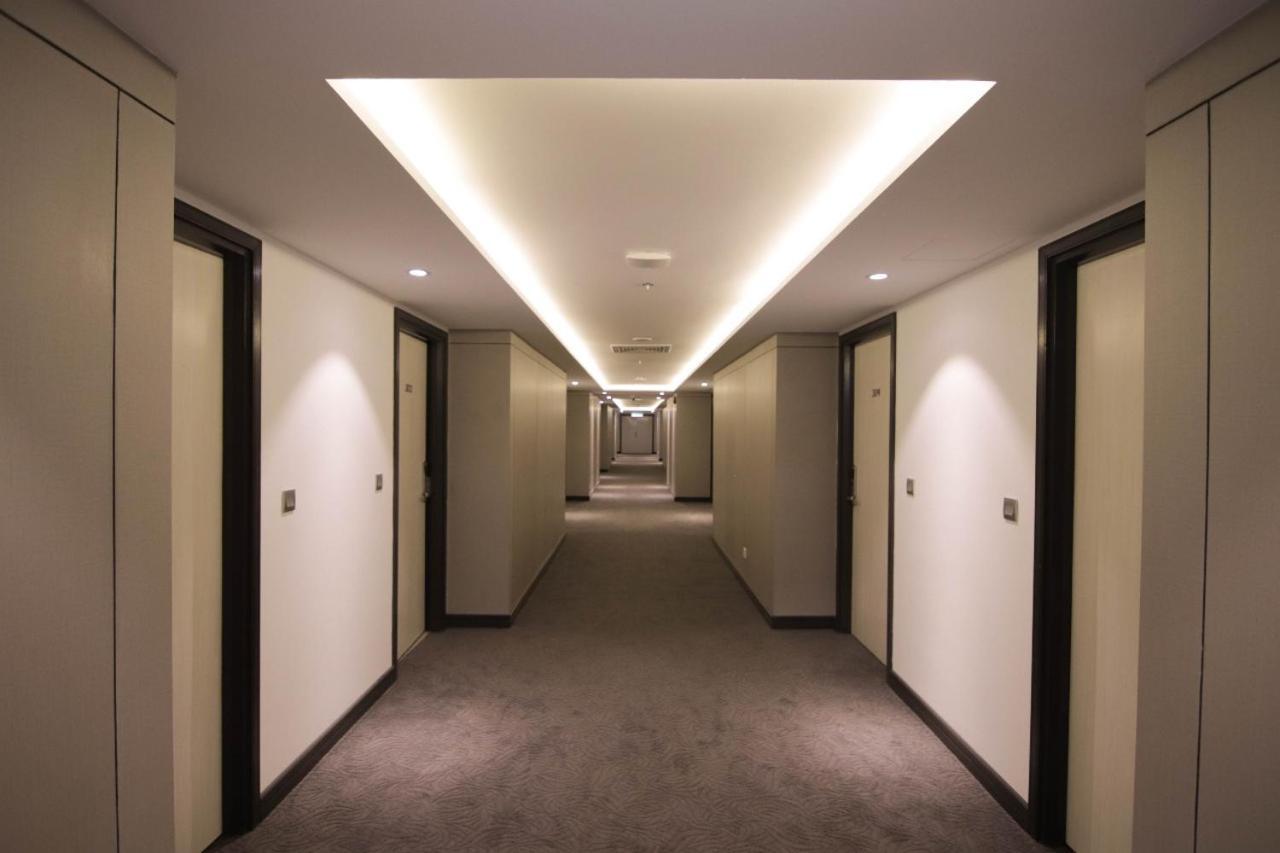 Higher Hotel Bandar Seri Begawan Ngoại thất bức ảnh