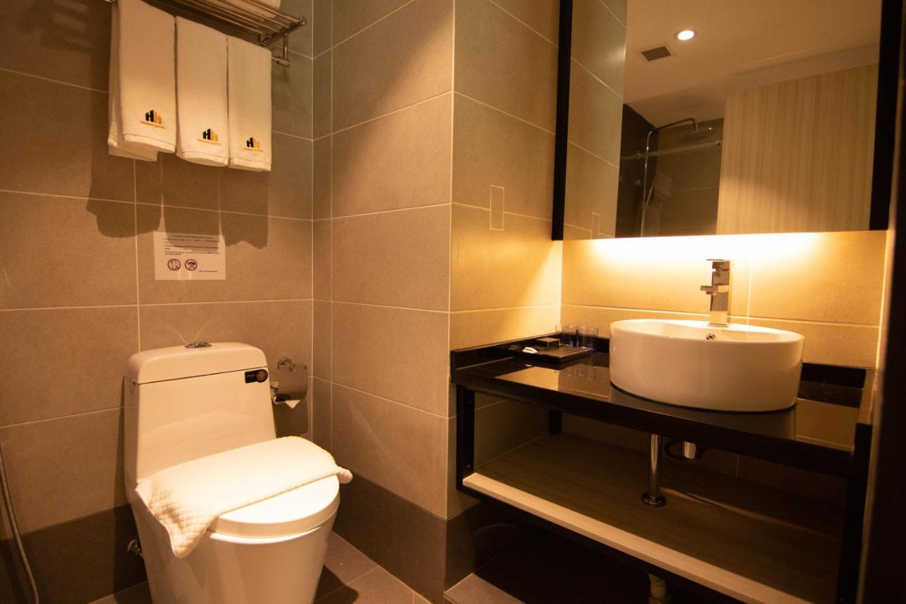 Higher Hotel Bandar Seri Begawan Ngoại thất bức ảnh